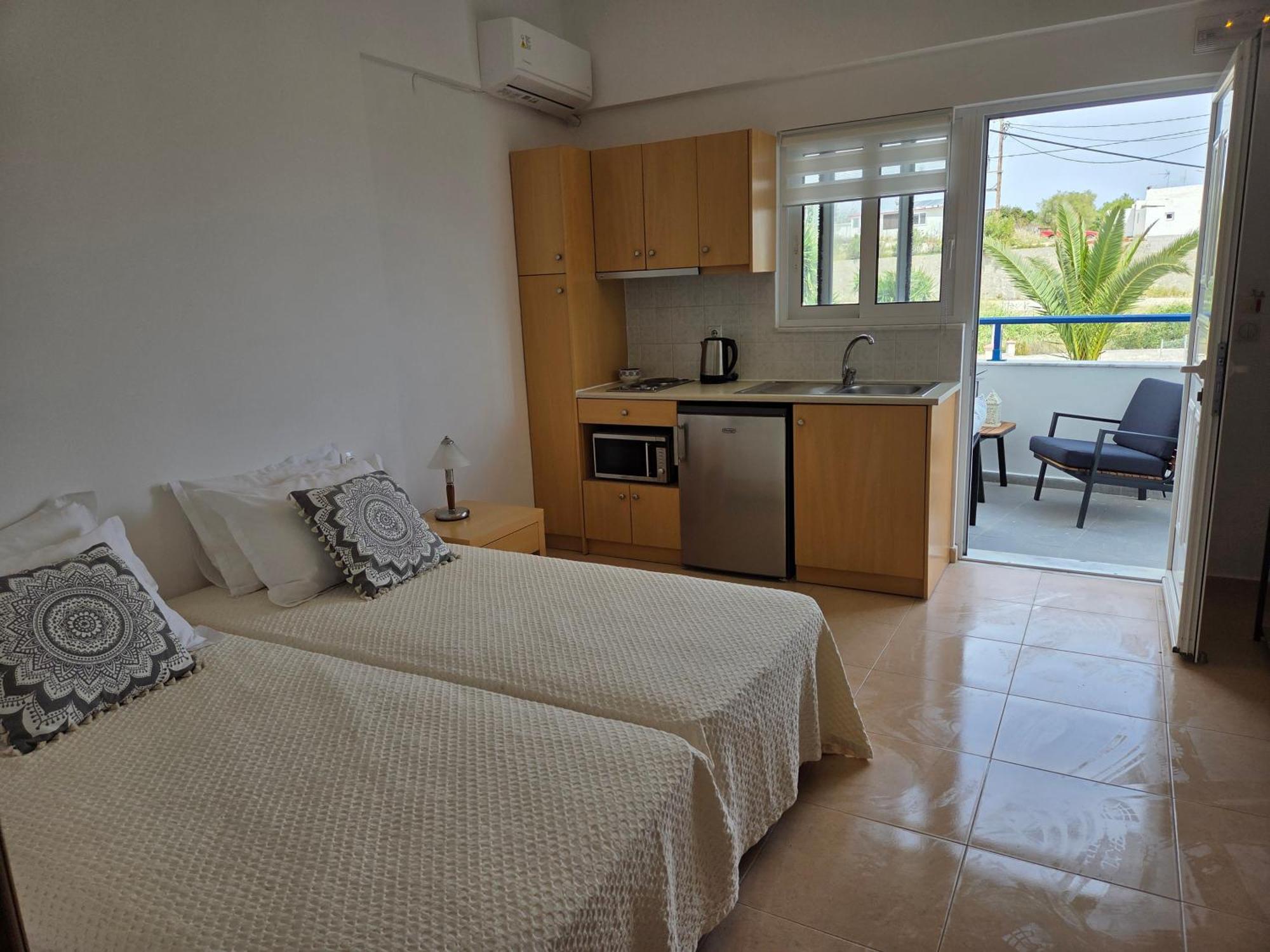 Corafili Holiday Suites Киотари Экстерьер фото